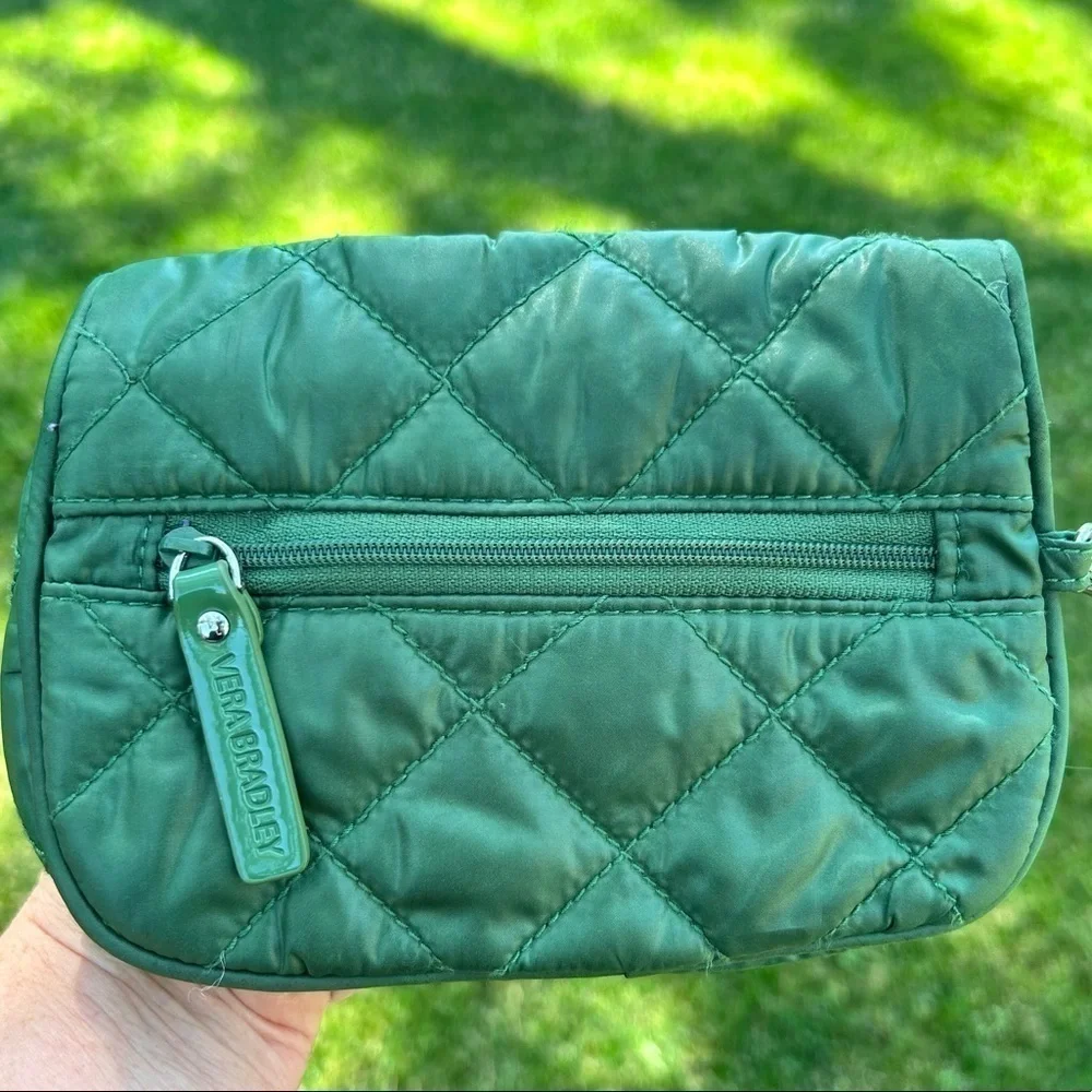 VERA BRADLEY Puffy Quilted Wristlet in Fern/Green